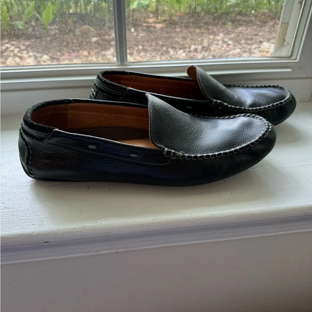 Johnston & Murphy Black Leather Slip-On Loafers